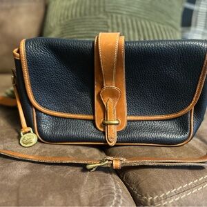 **Vintage** Dooney & Bourke leather purse